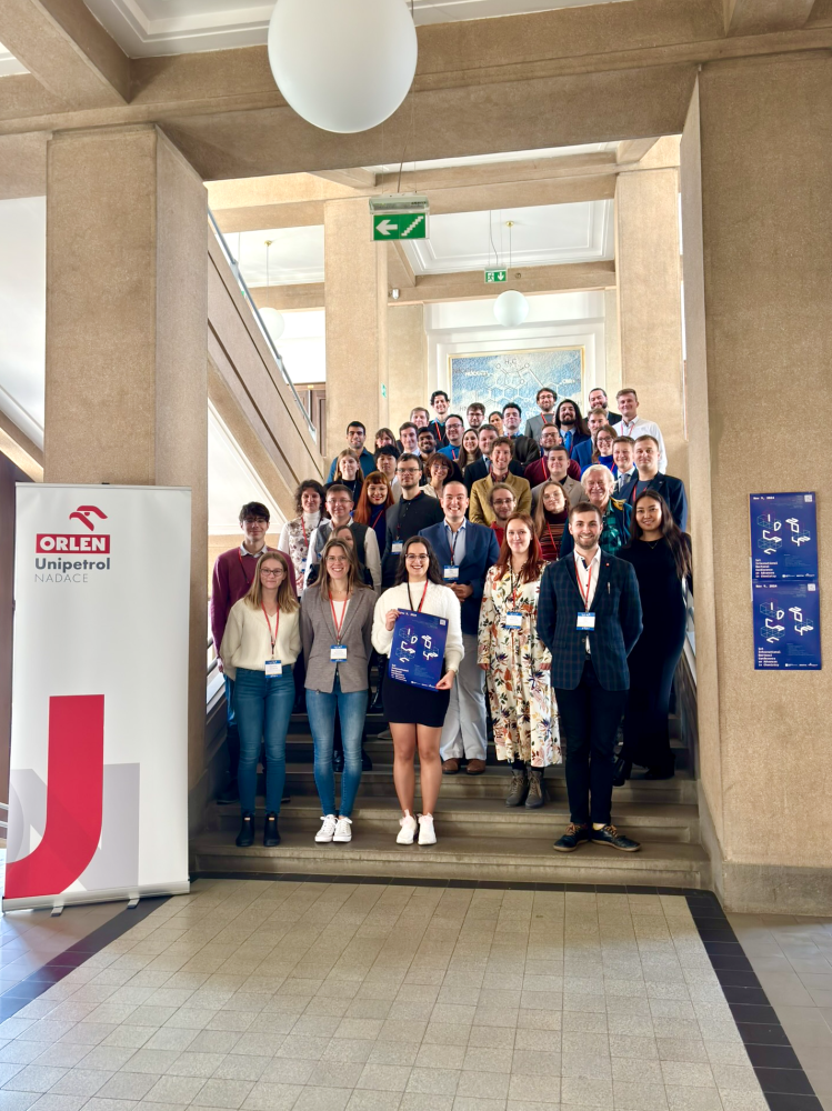  ◳ IDCAC2024_Photo (png) → (originál)