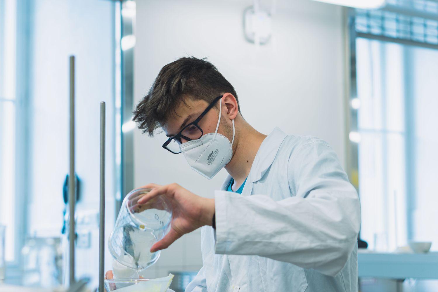 Současní doktorandi